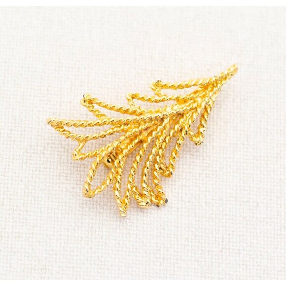 Vintage Abstract Gold Tone Christmas Pine Tree Holiday Brooch - A11 - Picture 1 of 3